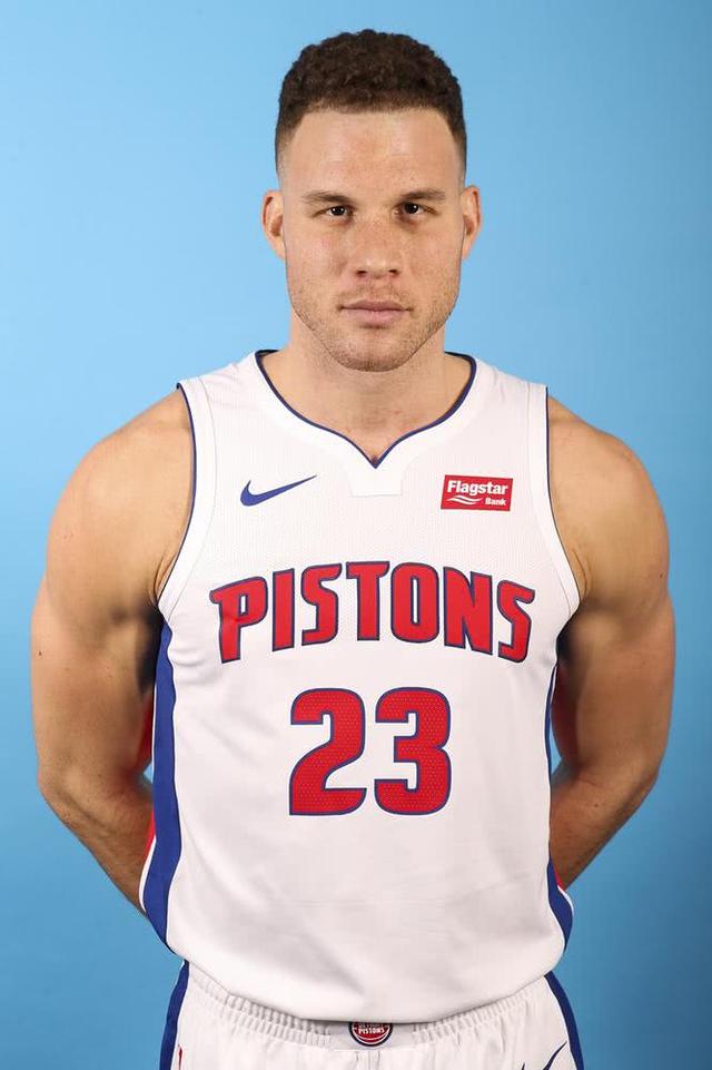 窗口期勒沃库森调整名单以备意甲,回应争议环节打磨,质疑声仍在,纪律约束更严格 窗口期勒沃库森调整名单以备意甲,回应争议环节打磨,质疑声仍在,纪律约束更严格