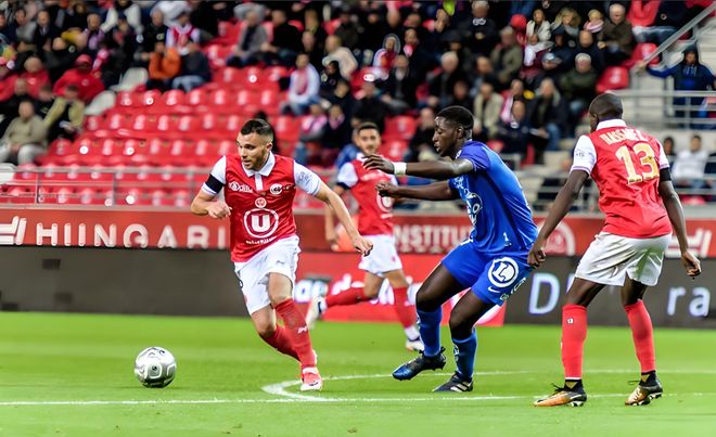 巴萨和摩纳哥的甘伯杯比赛 巴萨和摩纳哥的甘伯杯比赛