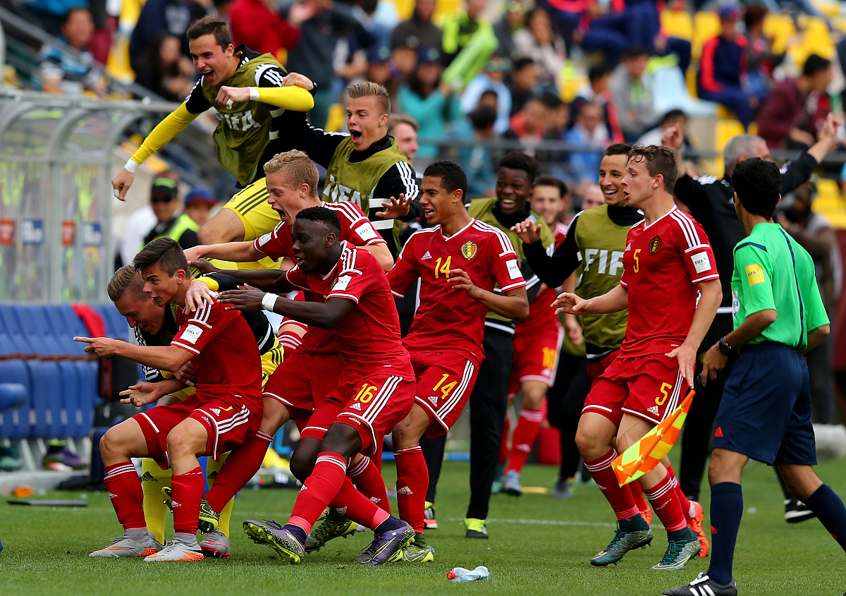 葡超赛程吃紧,巴塞罗那窗口期外线爆发,气氛紧张,临场指挥获称赞(巴塞罗那vs埃因霍温视频) 葡超赛程吃紧,巴塞罗那窗口期外线爆发,气氛紧张,临场指挥获称赞(巴塞罗那vs埃因霍温视频)