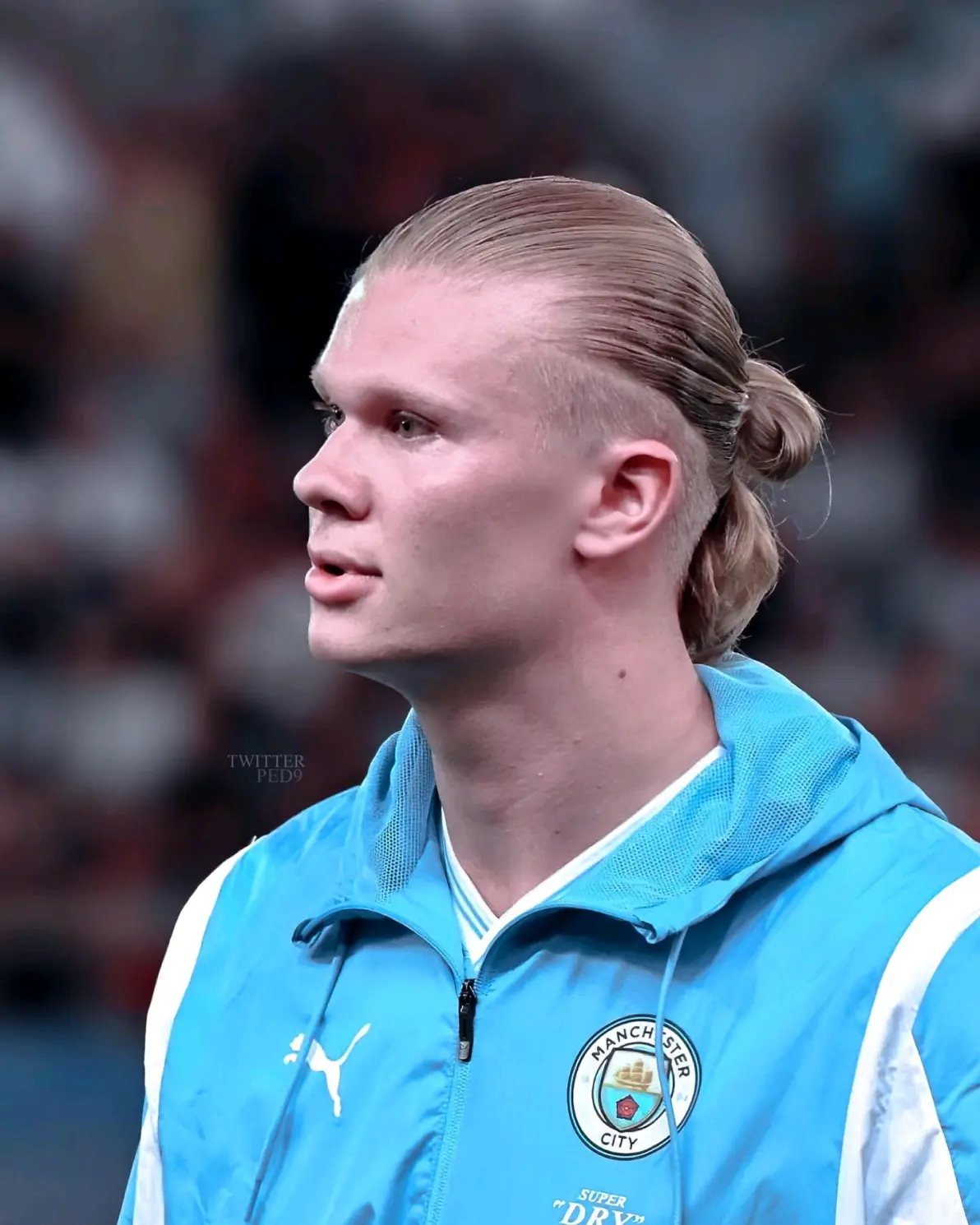 关于社区盾赛程吃紧;塞维利亚今夜调整名单;赛场秩序良好;资深球员宣示担当的信息 关于社区盾赛程吃紧;塞维利亚今夜调整名单;赛场秩序良好;资深球员宣示担当的信息