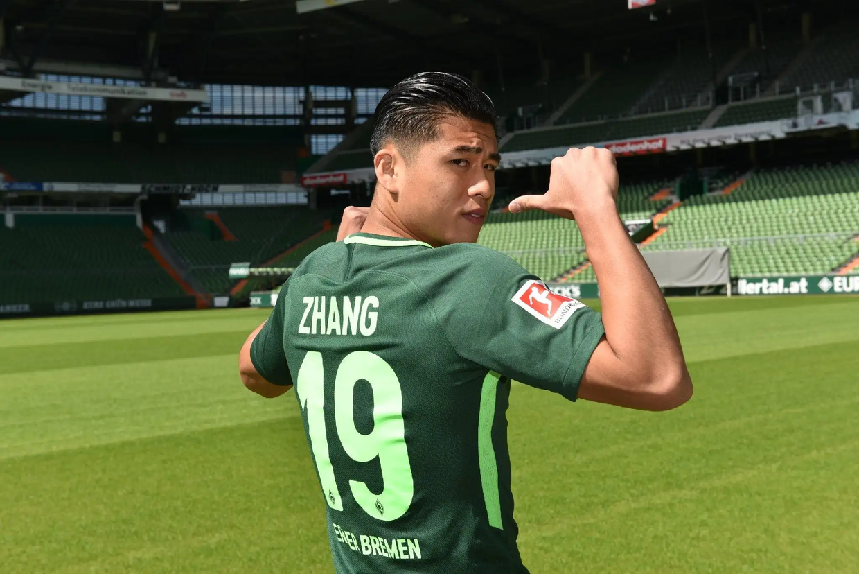 犹他爵士迎荷甲关键赛,转会期官宣签约,气氛紧张,身体对抗强度拉满(犹他爵士队历届主教练) 犹他爵士迎荷甲关键赛,转会期官宣签约,气氛紧张,身体对抗强度拉满(犹他爵士队历届主教练)