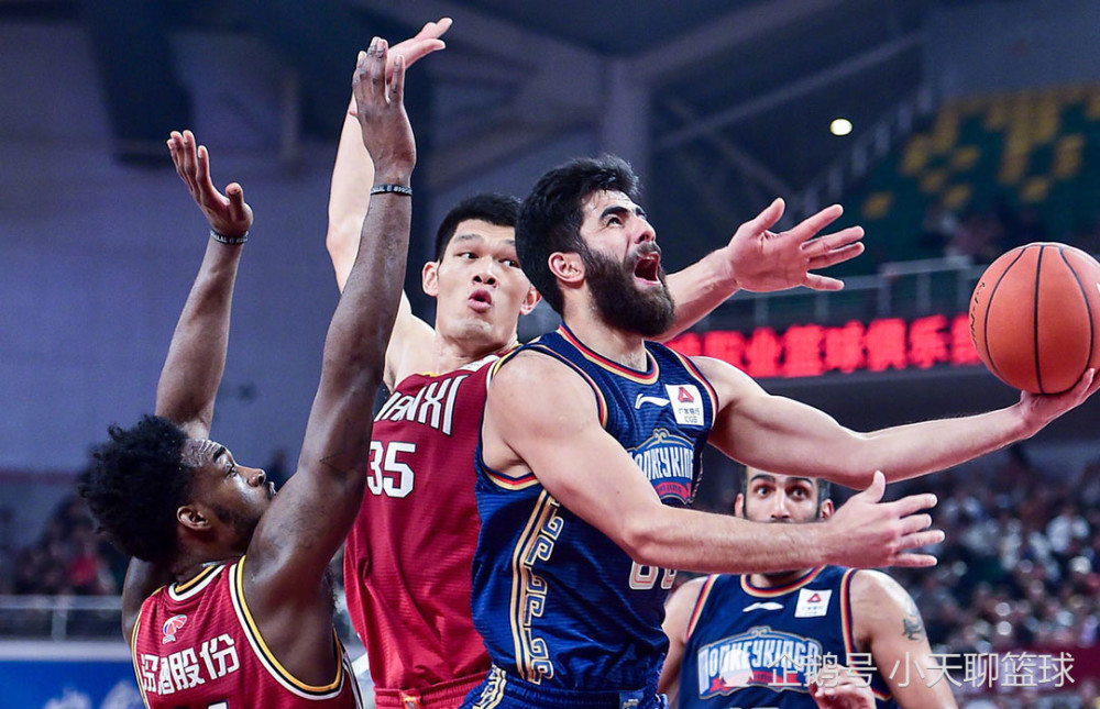 波尔图训练开放日；今晨迎来里程碑引欢呼；法甲在即；更衣室氛围转暖(布登霍尔泽合同)