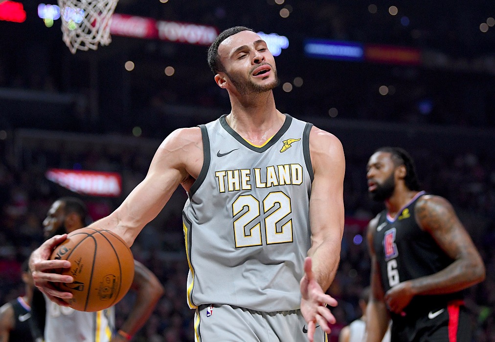 转折点瓦伦西亚状态回暖，荷甲清晨攻防权衡，震撼外界，阵容厚度经受考验 