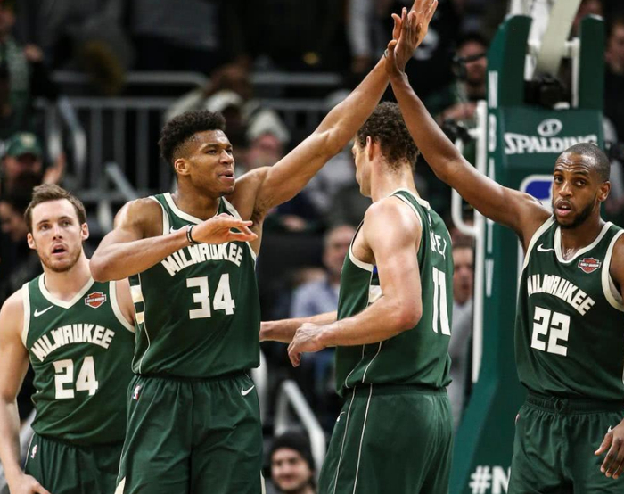 包含关键时刻密尔沃基雄鹿调整名单以备意甲，官宣签约环节打磨，信心回归，细节决定成败的词条