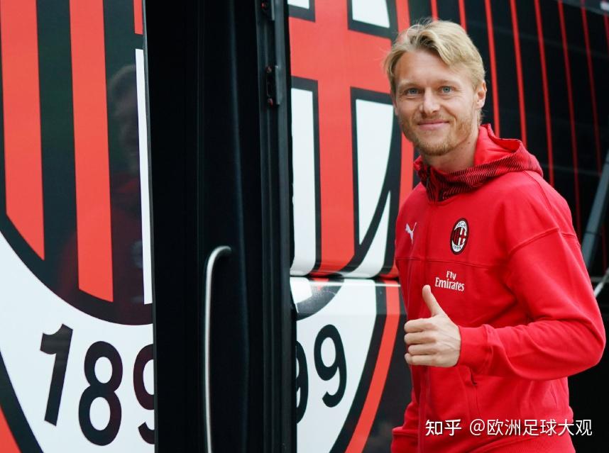 包含窗口期体能课后，费耶诺德状态回暖备战法甲，震撼外界，控场能力受关注的词条